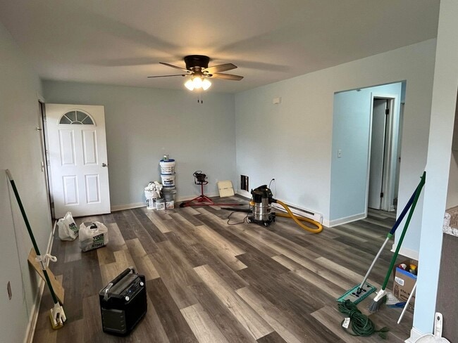 Building Photo - 290 S 368 E