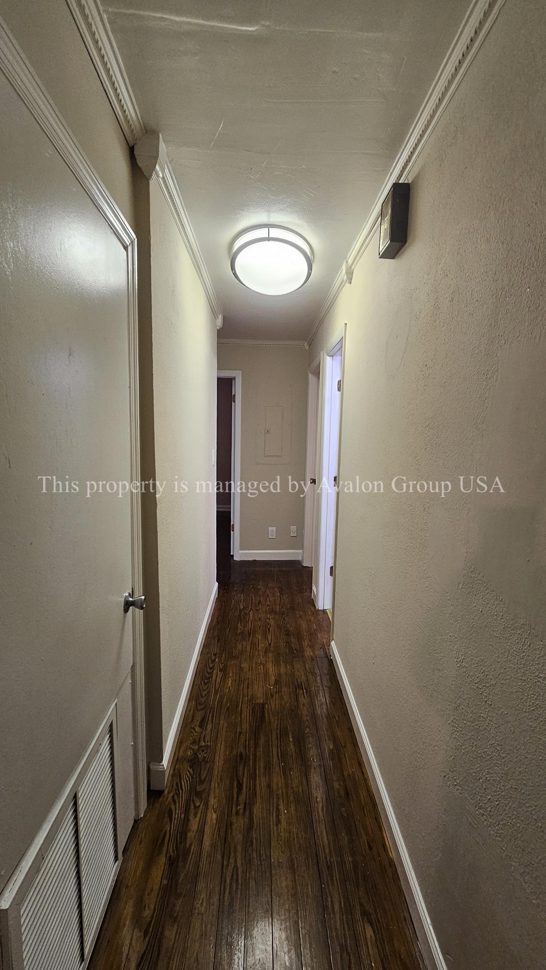 Building Photo - 2052 Lake Weir Ave