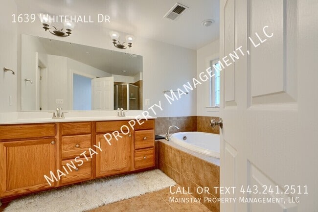 Building Photo - 1639 Whitehall Dr