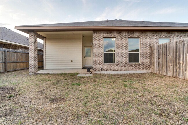 Building Photo - 130 Hidden Springs Dr