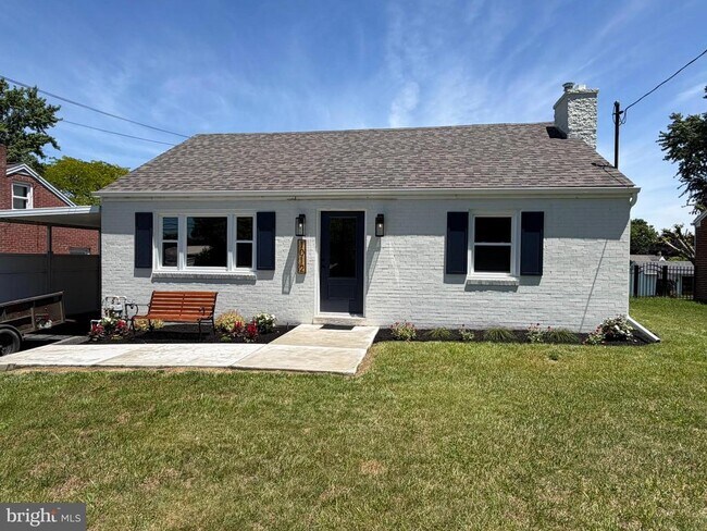 Building Photo - 1012 State Dr