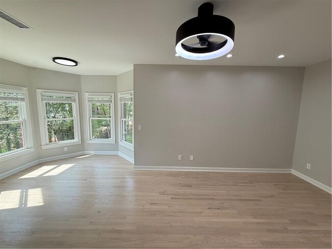 Building Photo - 1660 Briergate Dr