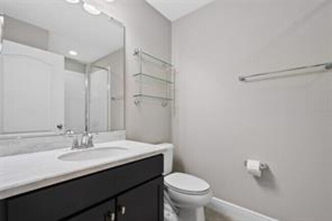 Building Photo - Baldwin Park three story townhome