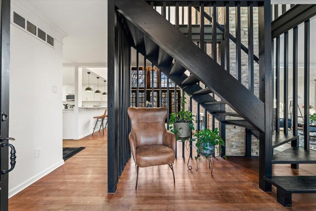 Building Photo - 1361 Poplar Ridge Dr