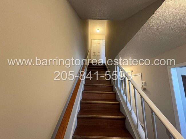 Building Photo - 6241 Crest Green Rd