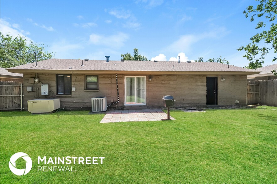 Building Photo - 1811 Westminster Pl