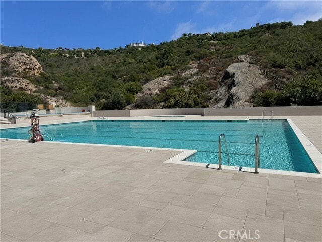 Building Photo - 15 Riva Dr