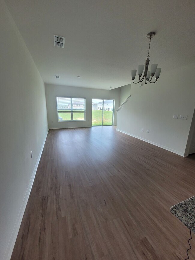 Building Photo - Brand New 3 bed 2.5 bath in beautiful Mirabella neighborhood in Davenport