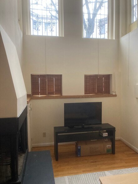 Building Photo - 1772 Willard St NW