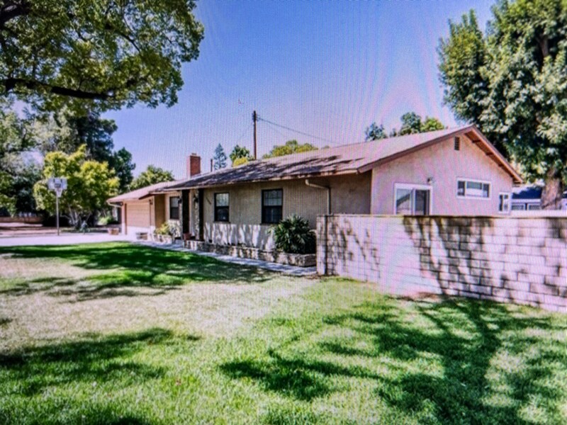 Building Photo - 11639 Hallwood Dr