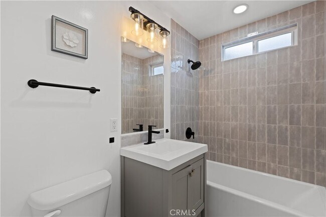 Building Photo - 4955 Alatar Dr