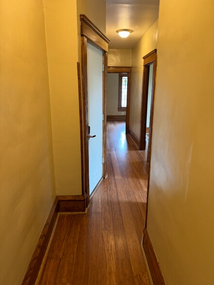 Building Photo - 1 Elm St