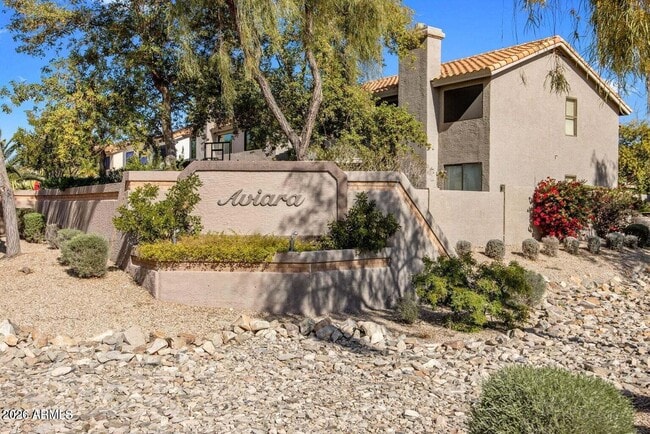 Building Photo - 10059 E Sheena Dr