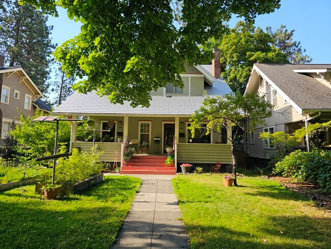 Primary Photo - 525 W 14th Ave