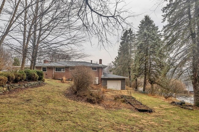Building Photo - Updated 3BR Home Near Sewickley with Central Air & Finished Walk-Out Basement
