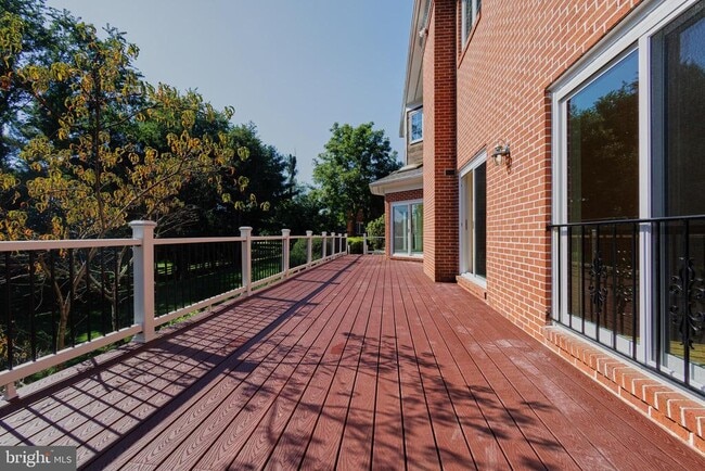 Building Photo - 1159 Mill Garden Ct