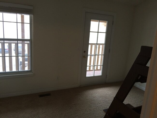 Building Photo - 378 Pheasant Run