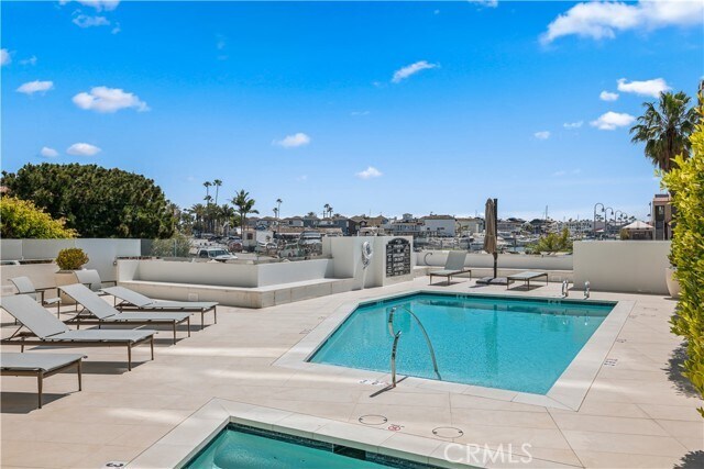 Building Photo - 601 Lido Park Dr