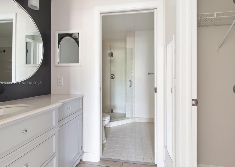 Building Photo - 10161 SW 137th Ct