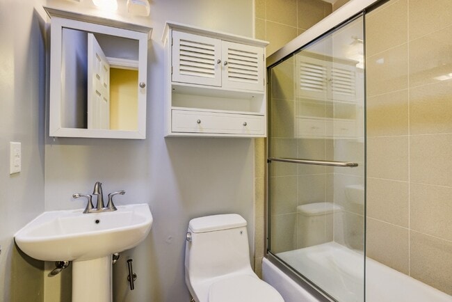 Building Photo - 13 Hermosa Ln