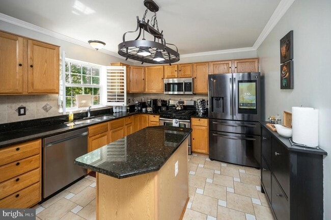 Building Photo - 30 Aurelie Dr