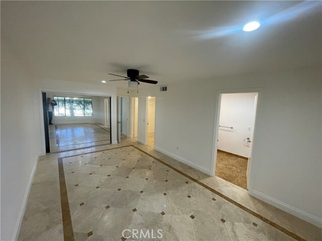 Building Photo - 22038 Vanowen St