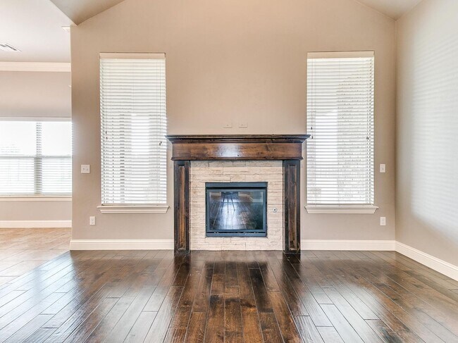 Building Photo - 4817 Arbuckle Dr