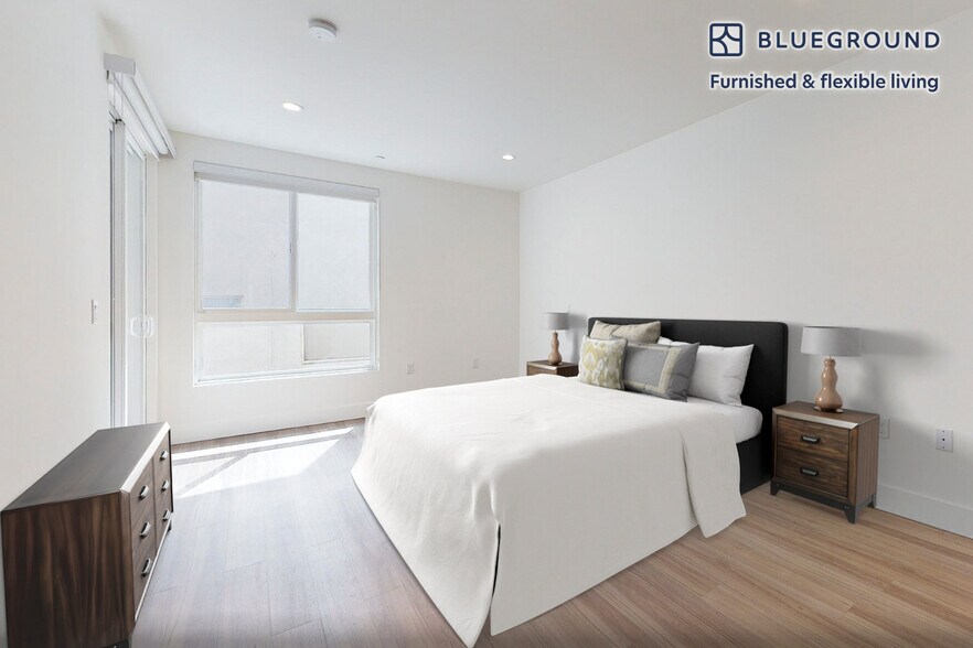 Building Photo - 1265 Barry Ave