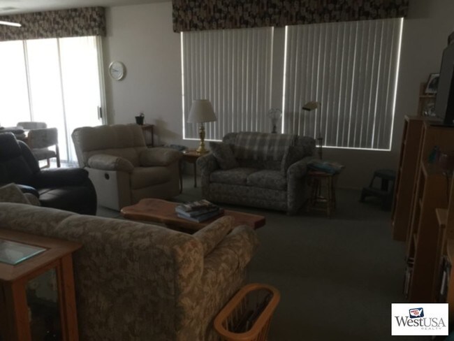 Building Photo - SUN CITY GRAND VACATION RENTAL HOME