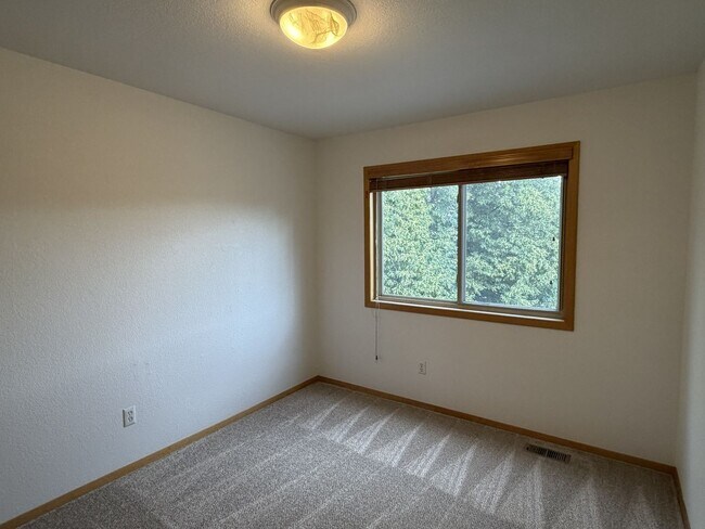Building Photo - Elevated Living in Fort Collins – Stylish 3 Bed 3.5 Bath Home