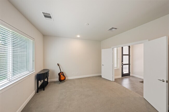 Building Photo - 314 Eado Park Cir