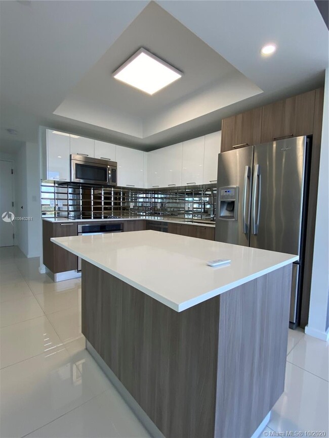 Building Photo - 5300 Paseo Blvd