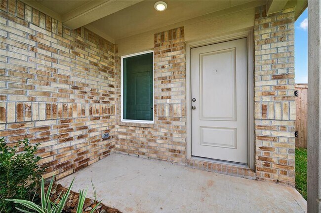 Building Photo - 102 Cedar Elm Ct