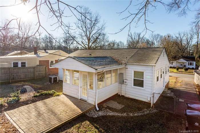 Building Photo - 1429 Winston Dr
