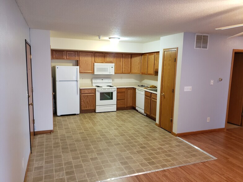 Kitchen - 888 Boston Way