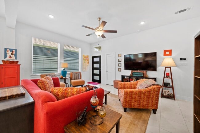 Building Photo - 7907 Starfish Arbor Dr