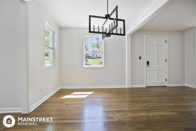 Building Photo - Welcome Home!