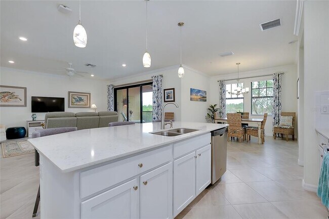 Building Photo - 10063 Crooked Crk Dr