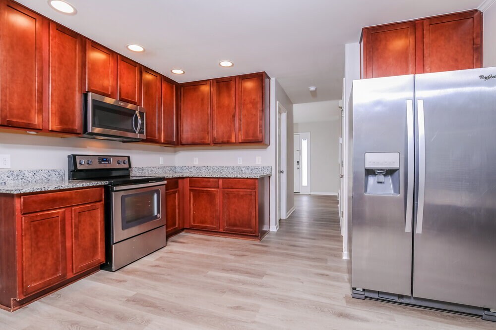 Building Photo - 409 Pyracantha Dr