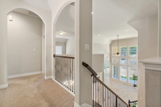 Building Photo - 138 Meadow Run Dr