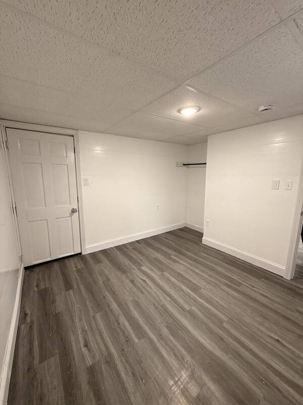 Building Photo - 14 Mulberry St