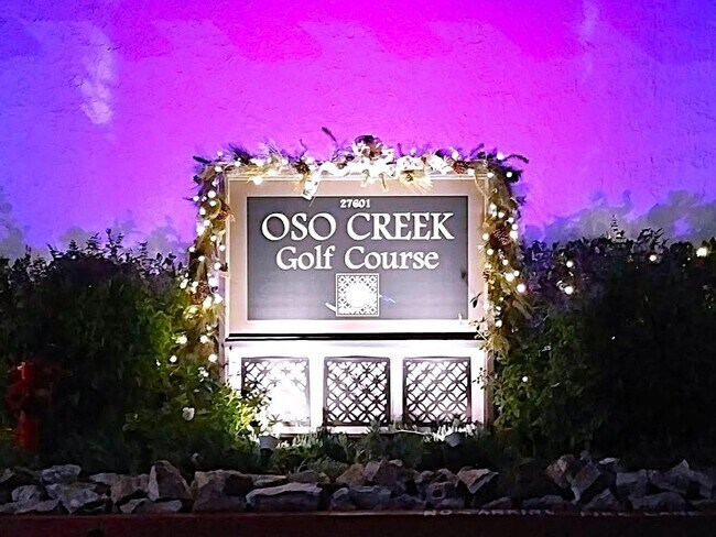 Building Photo - 28506 Barbosa