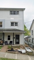 Building Photo - 706 Lechauwecki Ave