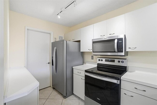 Building Photo - 846 Glades Ct