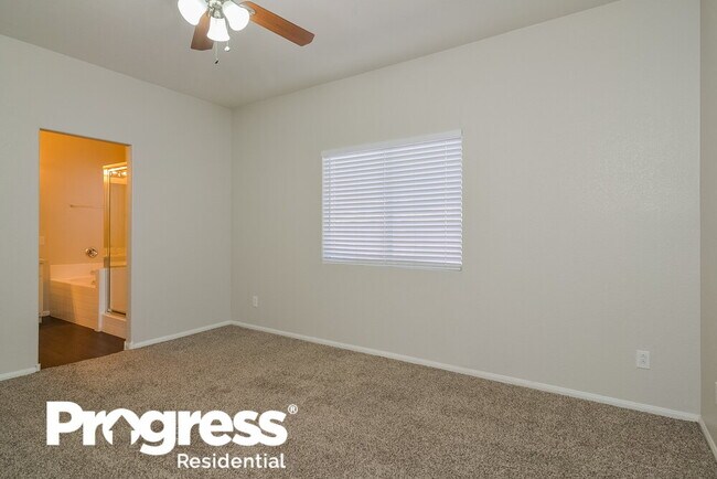 Building Photo - 80 Montagna Mirage St