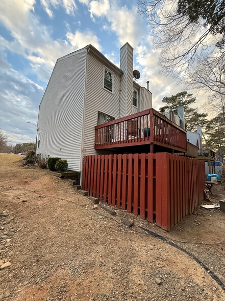 Building Photo - 4028 Hancock Cir