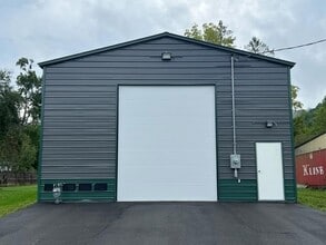 Building Photo - 139 3rd St