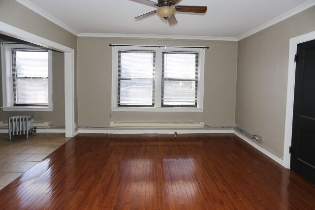 Building Photo - 4349 N Damen Ave