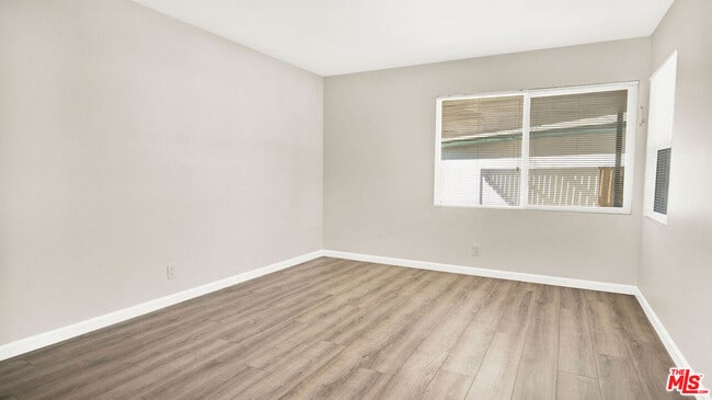 Building Photo - 10422 El Rancho Dr