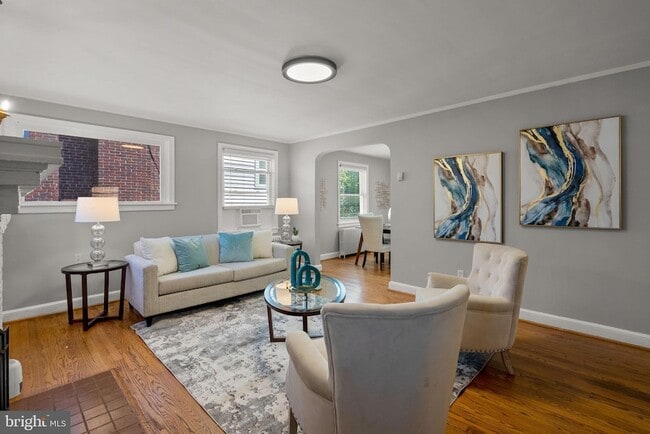 Building Photo - 2107 Brighton Rd